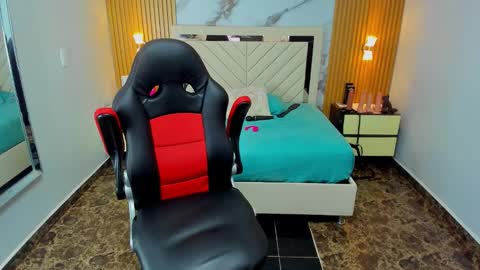 Karol and Luna online show from February 2026 07:45:01 PM