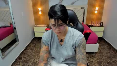 Karol and Luna online show from March 2026 07:42:01 PM