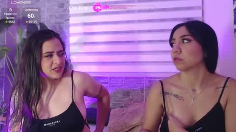 Snapshot of karolandmichel chatting on March 2025 11:44:02 AM Karol and Michel online show from March 2025 11:44:02 AM