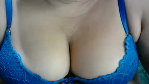 karolbb online show from February 2025 10:14:02 PM