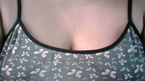 karolbb online show from February 2025 12:04:02 PM