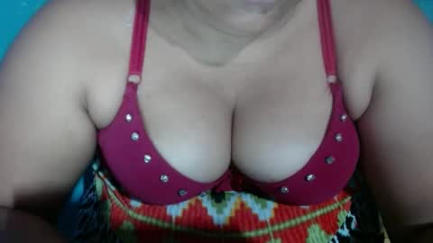 karolbb online show from November 2025 10:59:02 AM