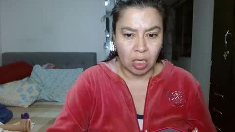 Snapshot of karolhot_x chatting on January 2025 04:26:01 AM karol online show from January 2025 04:26:01 AM