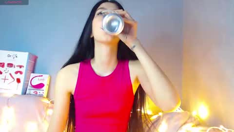 Snapshot of karolina_hottie_ chatting on December 2024 03:31:02 AM Kira online show from December 2024 03:31:02 AM