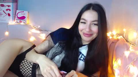 Snapshot of karolina_hottie_ chatting on January 2025 03:26:02 AM Kira online show from January 2025 03:26:02 AM