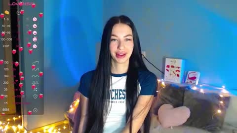 Snapshot of karolina_hottie_ chatting on September 2025 02:02:01 AM Kira online show from September 2025 02:02:01 AM