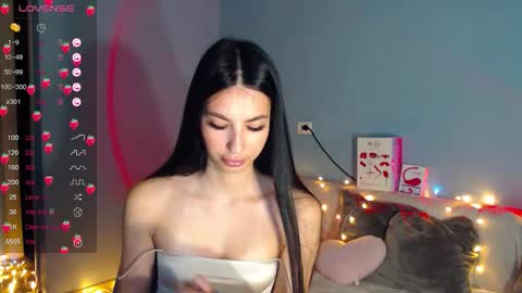 Kira online show from February 2026 02:17:02 AM