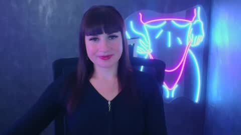 Caroline online show from December 2024 09:43:02 AM