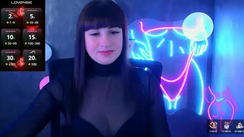 Caroline online show from February 2025 09:43:02 AM