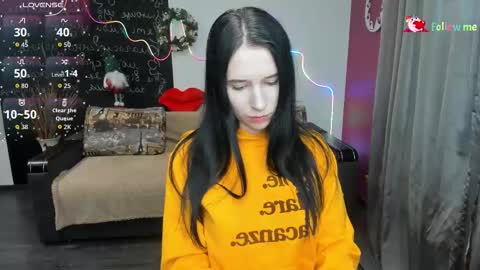 Karolina online show from January 2026 06:48:02 AM