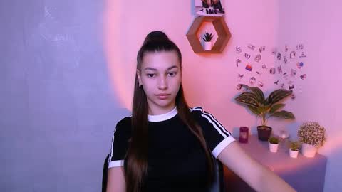 Snapshot of karolinamex_ chatting on September 2025 05:12:01 AM Karolina online show from September 2025 05:12:01 AM