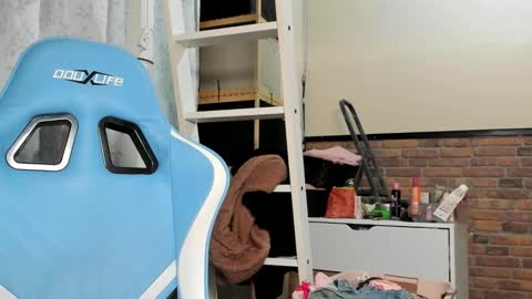 karoline121 online show from September 2025 06:52:02 PM