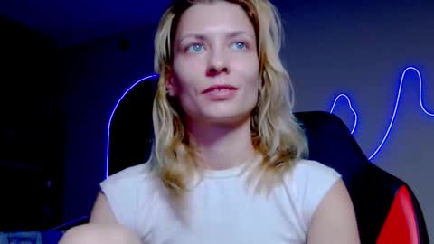 karoline121 online show from October 2025 09:26:02 PM