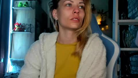 karoline121 online show from March 2026 02:37:01 AM