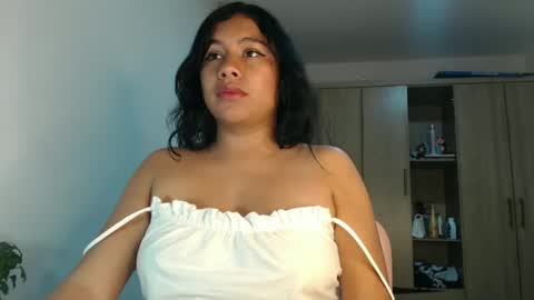 karolinecute online show from December 2024 06:20:02 AM