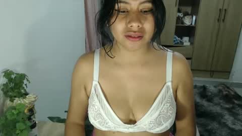 karolinecute online show from December 2024 08:48:01 AM