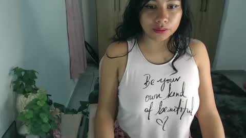 karolinecute online show from January 2025 01:56:01 AM