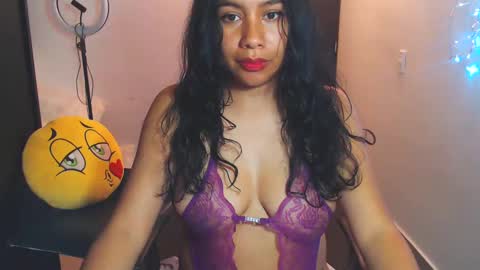 karolinecute online show from March 2025 03:32:02 AM