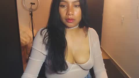 karolinecute online show from March 2025 01:48:02 AM