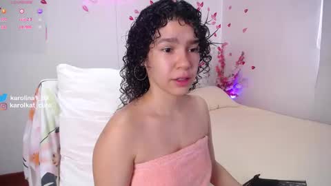 Snapshot of karolkat_1 chatting on September 2025 01:54:01 PM Karolina 3 online show from September 2025 01:54:01 PM