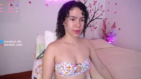 Snapshot of karolkat_1 chatting on September 2025 02:05:02 PM Karolina 3 online show from September 2025 02:05:02 PM