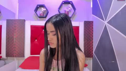 Karol online show from December 2025 12:32:01 PM