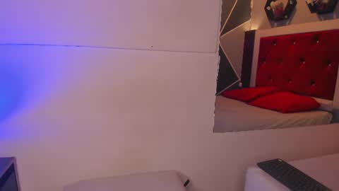 Snapshot of karoll014 chatting on June 2026 09:10:02 PM Karol online show from June 2026 09:10:02 PM