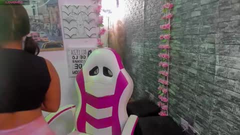 Snapshot of karoll__sex chatting on February 2026 12:45:02 PM KAROLL online show from February 2026 12:45:02 PM