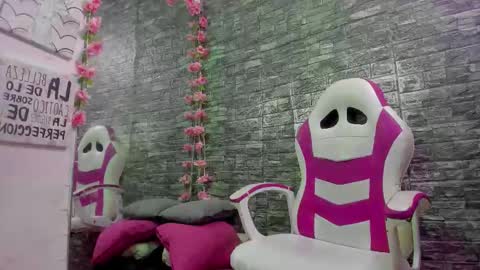 Snapshot of karoll__sex chatting on February 2026 12:37:02 PM KAROLL online show from February 2026 12:37:02 PM