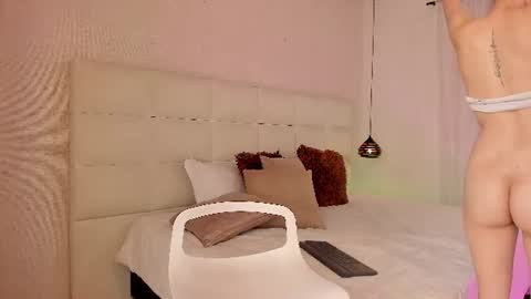 Lune  online show from July 2026 02:14:01 PM