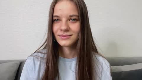 Lia online show from March 2026 04:18:01 PM