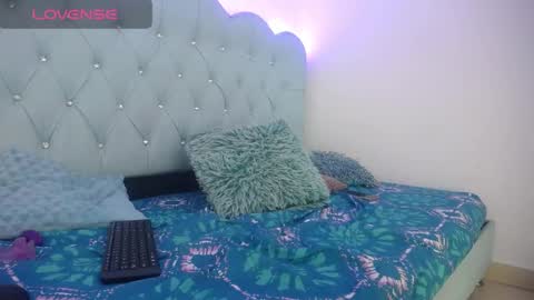 Karla online show from December 2024 04:51:02 AM