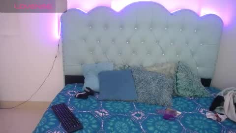 Karla online show from December 2024 03:44:01 AM