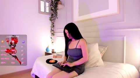 Snapshot of kary_bm chatting on November 2025 07:48:02 PM Kary online show from November 2025 07:48:02 PM