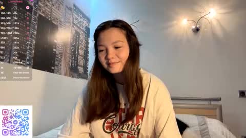 Kira online show from September 2025 02:46:01 AM