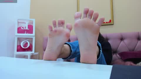 kat__cat online show from April 2026 01:43:01 AM