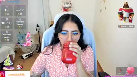 Snapshot of kat_ly_chan chatting on December 2024 05:31:02 PM Kat online show from December 2024 05:31:02 PM