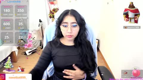 Snapshot of kat_ly_chan chatting on December 2024 06:56:02 PM Kat online show from December 2024 06:56:02 PM