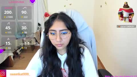 Snapshot of kat_ly_chan chatting on March 2025 05:17:02 PM Kat online show from March 2025 05:17:02 PM