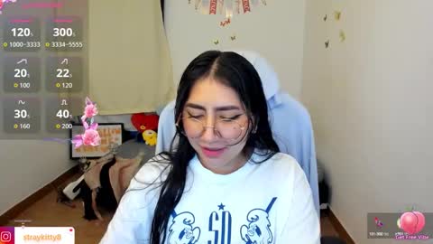 Snapshot of kat_ly_chan chatting on October 2025 09:16:01 PM Kat online show from October 2025 09:16:01 PM