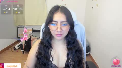 Snapshot of kat_ly_chan chatting on October 2025 10:38:02 AM Kat online show from October 2025 10:38:02 AM