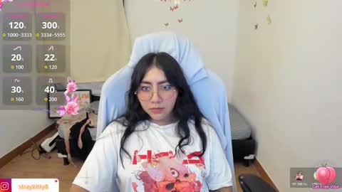 Snapshot of kat_ly_chan chatting on November 2025 11:51:01 PM Kat online show from November 2025 11:51:01 PM