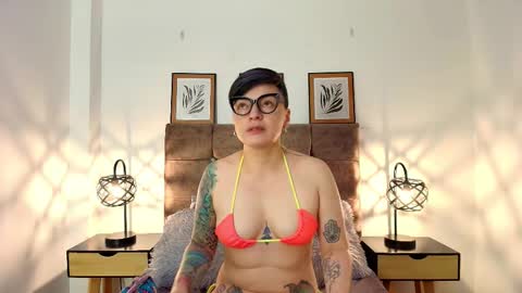 kat paradisse online show from March 2026 11:49:02 AM