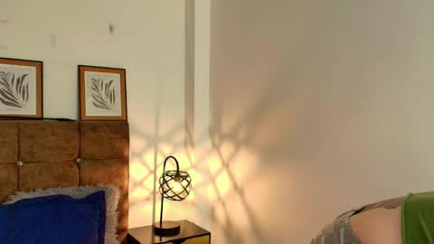 kat paradisse online show from April 2026 11:40:01 AM