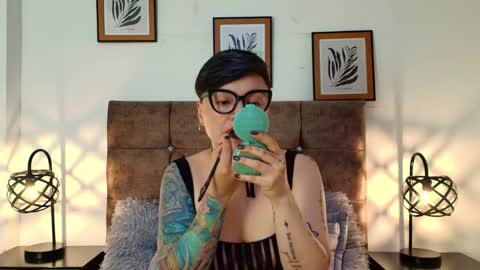 kat paradisse online show from April 2026 12:29:02 PM