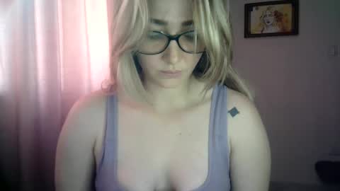 Snapshot of kat_pp chatting on January 2025 04:33:01 PM Kati online show from January 2025 04:33:01 PM