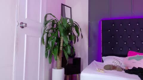 kataaleya__12 online show from November 2025 11:53:01 AM