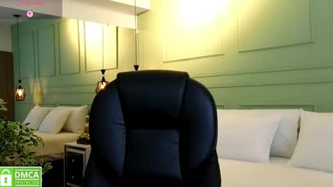 Kat online show from November 2025 11:53:01 AM