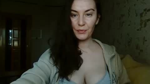 KatalinaQE online show from October 2025 06:32:02 AM