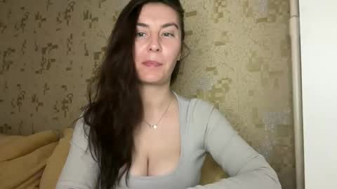 Snapshot of katalinaqe chatting on May 2026 04:51:02 AM KatalinaQE online show from May 2026 04:51:02 AM